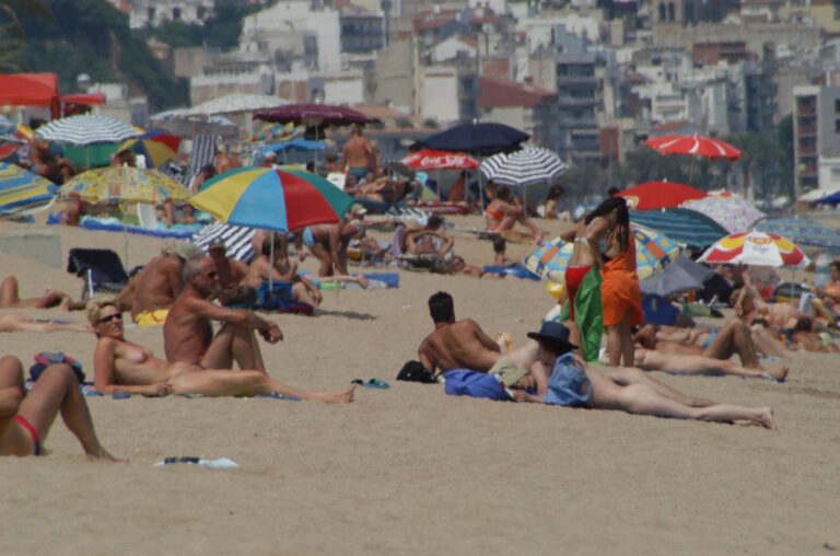 Blanes Topless Beach – A Journey Through Pure Nudism Images