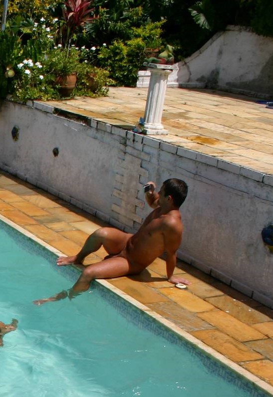 Embracing Freedom and Celebrating Pure Nudism with Brazilian Pool Group Shots
